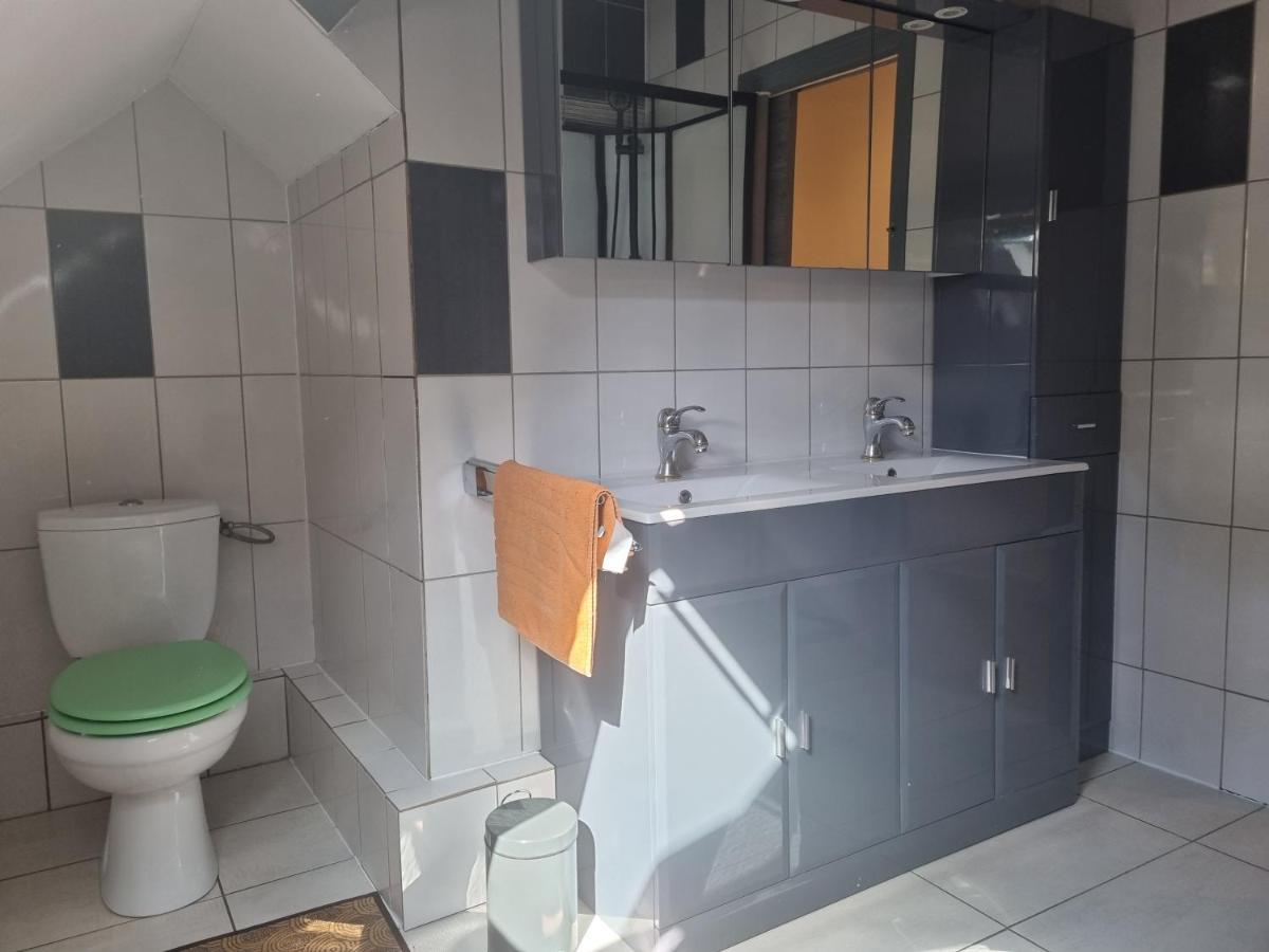 Chambres Individuelles Avec Cuisine Commune Tilloloy Екстер'єр фото
