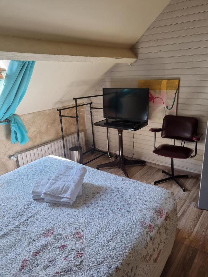 Chambres Individuelles Avec Cuisine Commune Tilloloy Екстер'єр фото
